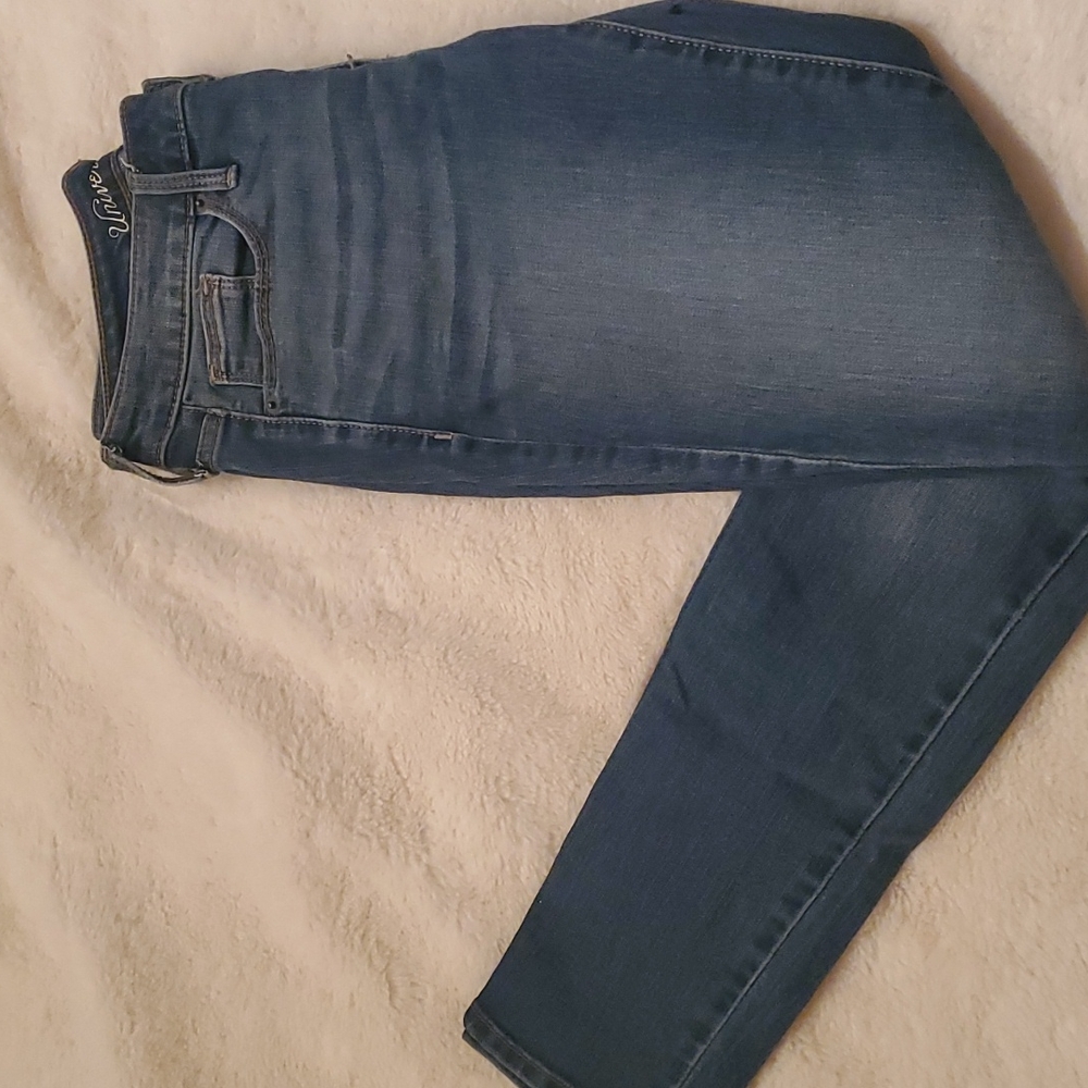 Universal thread jeans